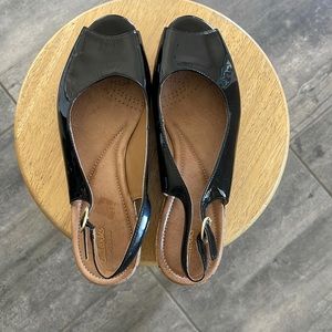 Clarks Artisan peep toe low heel